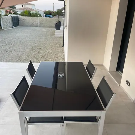 Casa vacanze Mitoyenne De Standing Proche De Toutes Commodites A