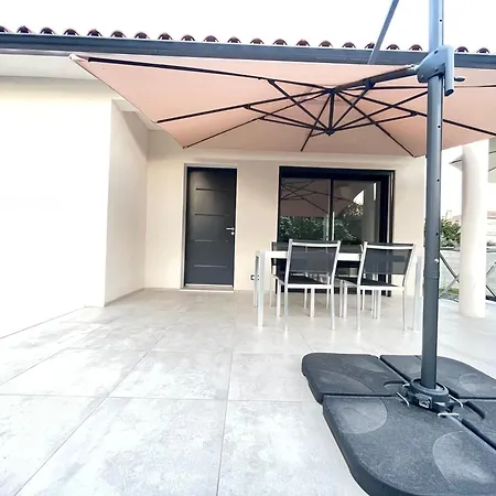 Casa vacanze Mitoyenne De Standing Proche De Toutes Commodites A *
