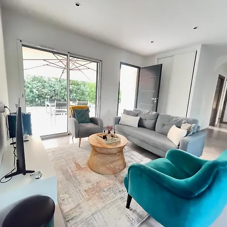 Mitoyenne De Standing Proche De Toutes Commodites A Ghisonaccia